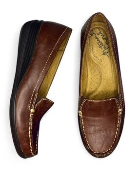 Business Casual - Naturalizer Brown Loafer 8.5 Shoes - Casual Event Work Party